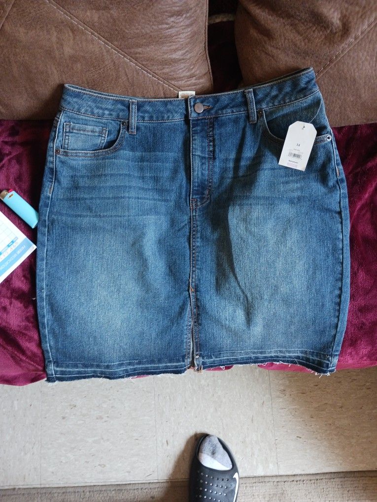 Pencil Skirt Size 14