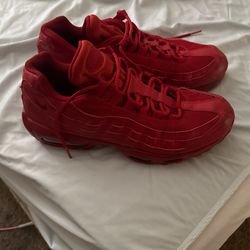 Nike Air Max 95 Triple Red