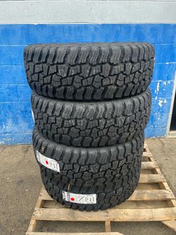 MICKEY THOMPSON BAJA BOSS A/T 285/70/17
