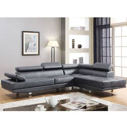 Sectional Sofa// Seccional A Estrenar 