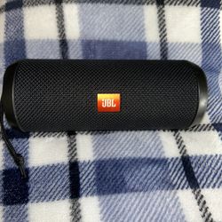 JBL Flip 4