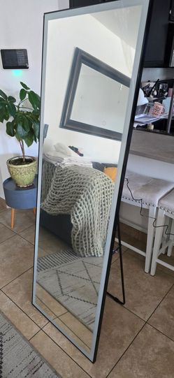 Stand up mirror with LED light