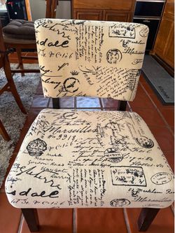 Contemporary Accent Chair Script Print