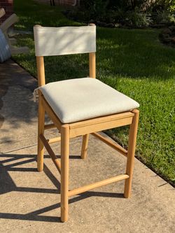 Wood high chair 🪑 (10$)