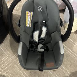 Maxi Cosi Infant Car seat + Base 