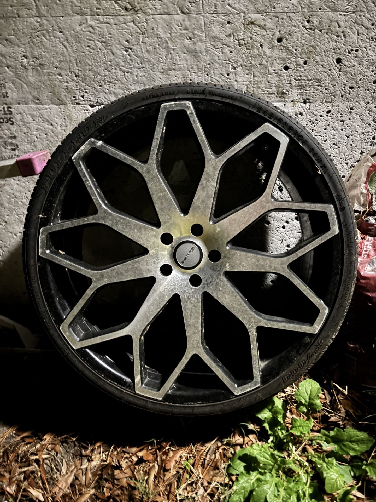 3 Tires & 4 24’ Snowflake Rims