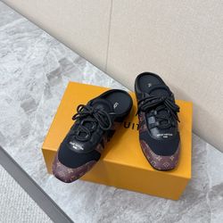 New LV women's shoes – all sizes available