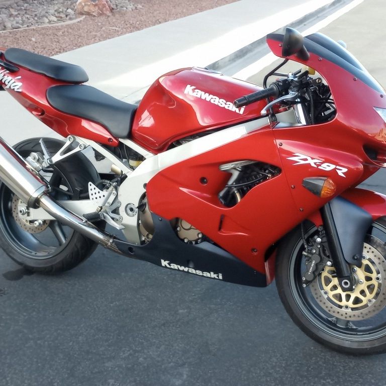 1998 Kawasaki Zx9r Ninja 900 Zx-9r for Sale in Henderson, NV