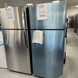 Never Used GE 18 Cu.ft Stainless Steel Top Freezer Refrigerator 