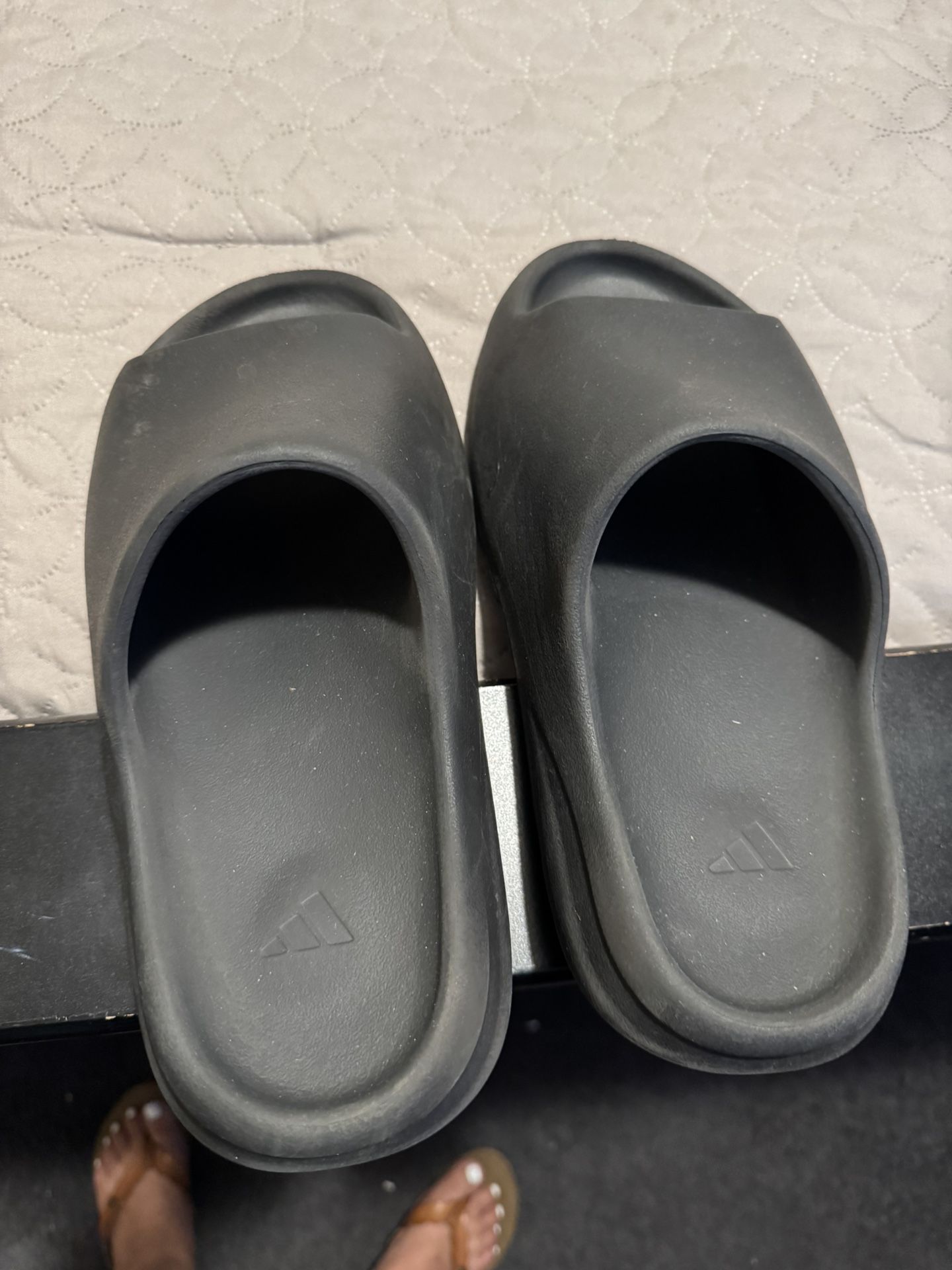Adidas, Yezzy slides size 9