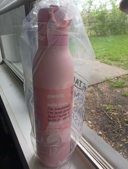 Owala  24 oz Pink Free Sip Spout