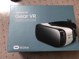 Unopened Samsung oculus Gear VR