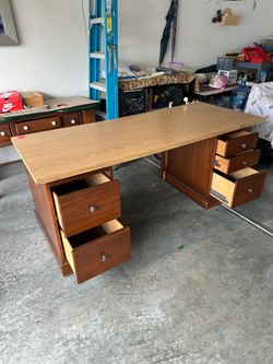 Large size solid wood Desk 5 drawers