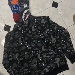 Bape Hoodie Medium 