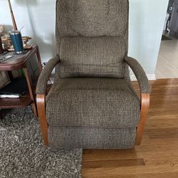 Lazy Boy Electric Recliner 