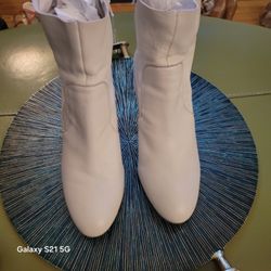 STEVE MADDEN BUTTER SOFT LEATHER BOOT