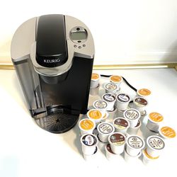 KEURIG COFFE MAKER