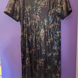 Gorgeous Sequinned Below The Knee Dress