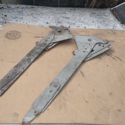 66 / 67 Chevelle Door Regulator