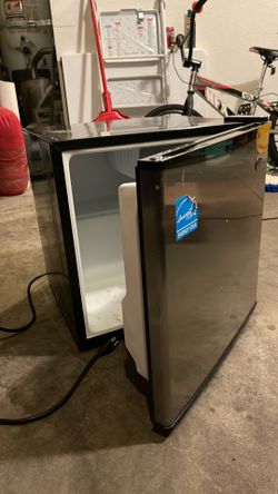 Mini fridge