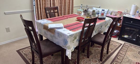Dinning table