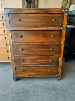 Dresser..Like New..52 by 36 by 19..5 Large Drawers