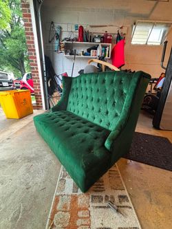 Emerald Green Tufted Loveseat/Couch/Sofa