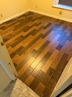 Free hardwood flooring pick up now
