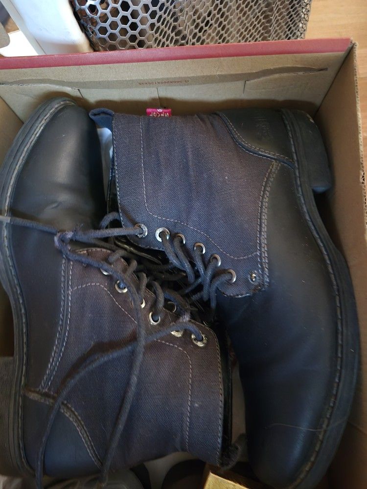 Man Boot Levi's