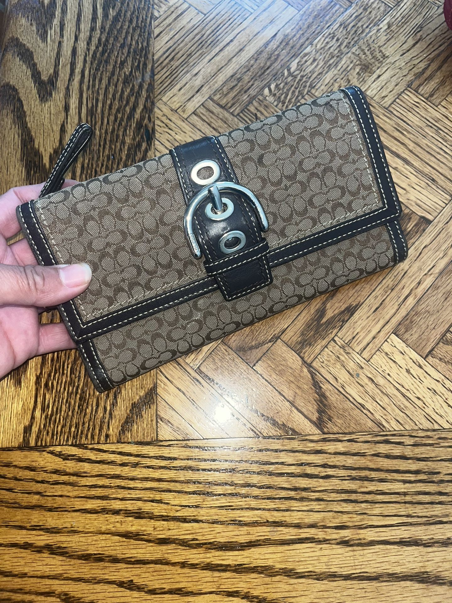 Coach Long Wallet $20 FIRM Cash Only *Pick Up in Marysville*