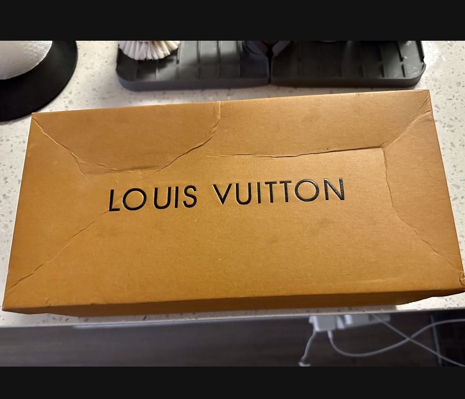 Mens Louis Vuitton Slides for Sale in Pompano Beach, FL - OfferUp