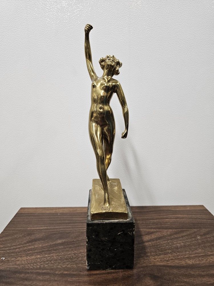 Bronze Statue Of A Girl