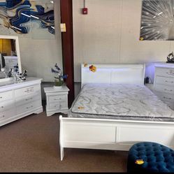 Chic White Bedroom Set with LED Lighting – Perfect for a Stylish Retreat! 🛋️ Visit us at BetterHomeFurnitures.com for More Exclusive Deals!