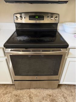 GE stainless steel range smooth cooktop convection oven