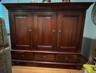 Ethan Allen's Cabinet - for $50 Only - in Excellent condition
