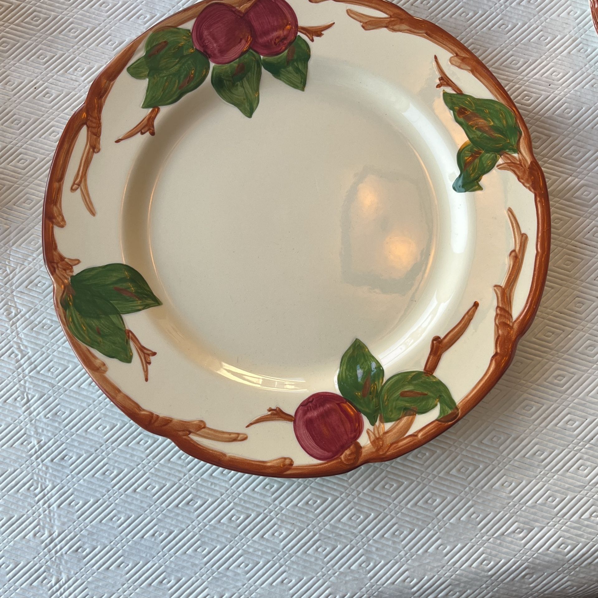 Franciscan Apple dinner plate
