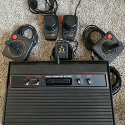 Atari 2600 Gaming System w/ Games