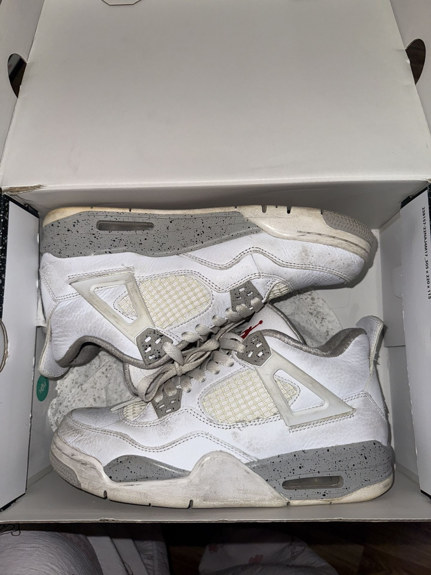 Jordan 4s white oreo 