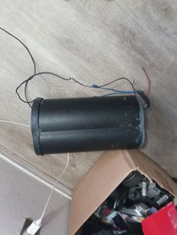 Amplified 8-in bazooka tube