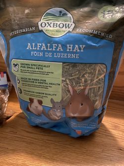 Free Free Hay And Coconut Nesting Material 