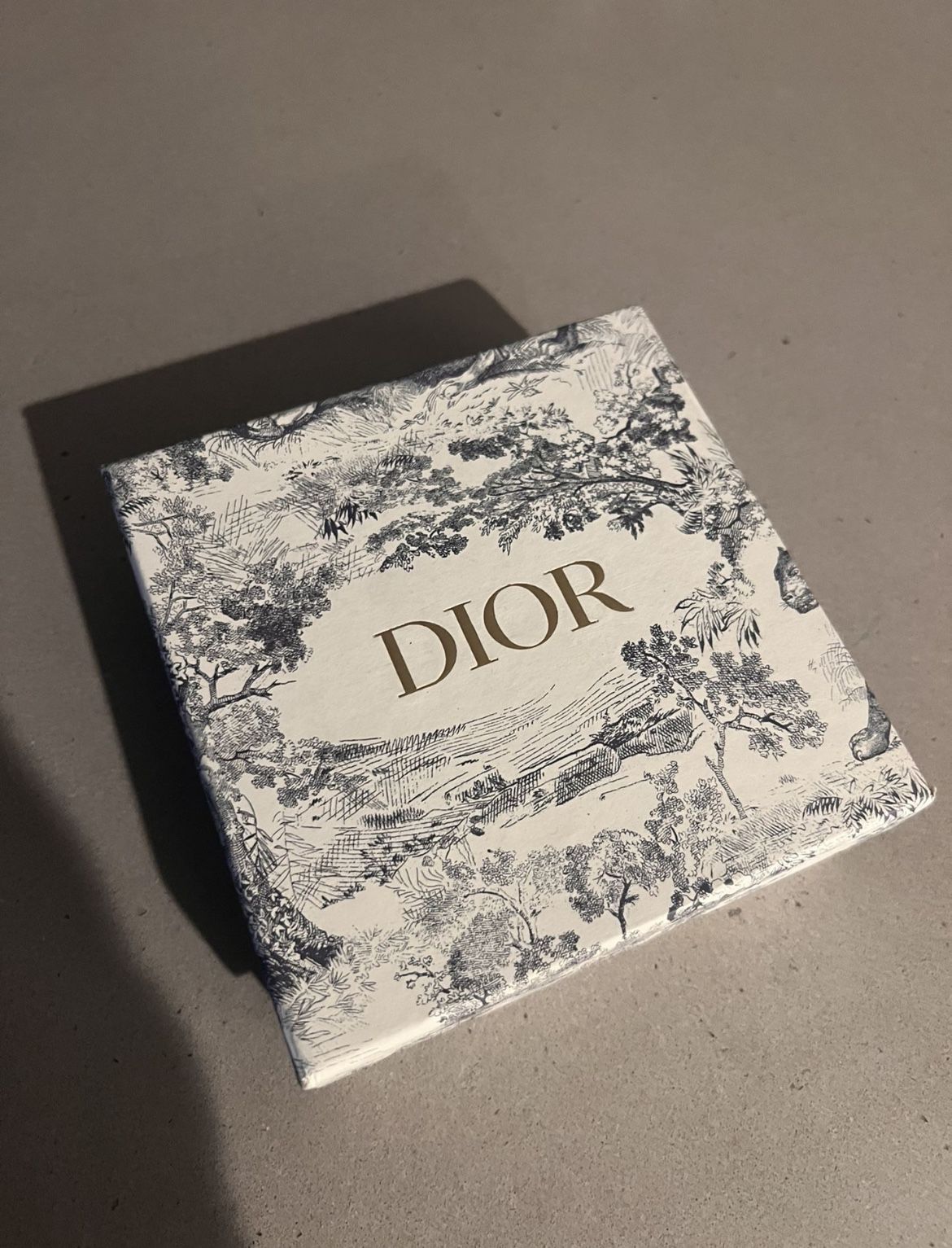 Dior Men Wallet for Sale in Pasadena, CA - OfferUp