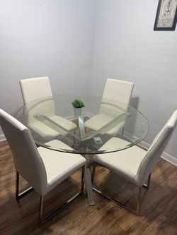 Mesa de comedor con 4 sillas/ Dining room set (table+4 chairs)