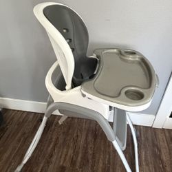 Easy Clean High Chair - Built for Spaghetti Night Chaos