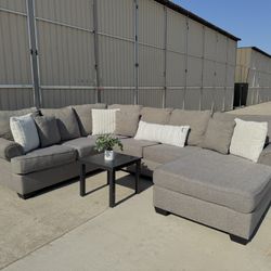3 Piece Sectional Couch 