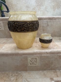 BATHROOM ACCESSORIES SET