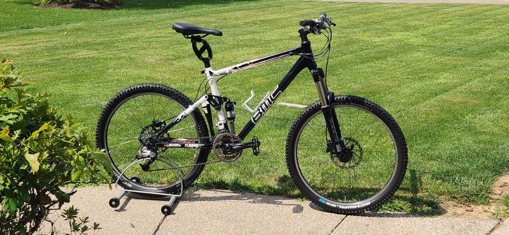 BMC FOXTRAIL - MOUNTAIN BIKE - FULL SUSPENSION - HYDRAULIC DISC - LARGE FRAME - ACC- INCLUDED 