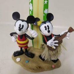 Walt Disney Mickey And Minnie Hawaiian Collectible Bobbleheads