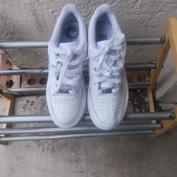 Nike Air Force 1  # 5 Youth 