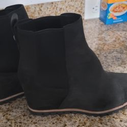 Ugg Boots Size 8.5
