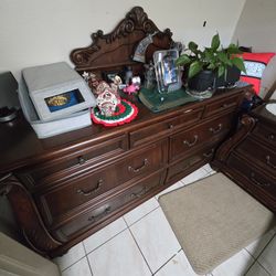 Dresser And Nightstand Set